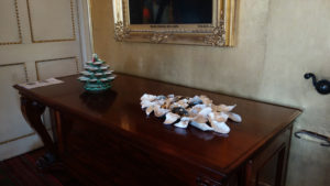 Su Grierson, Discard & Reclaim installed alongside the Meissen Oyster servery. In the State Dining Room